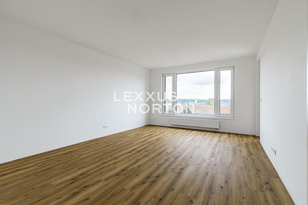 Prodej bytu 2+kk 55 m² — photo 2