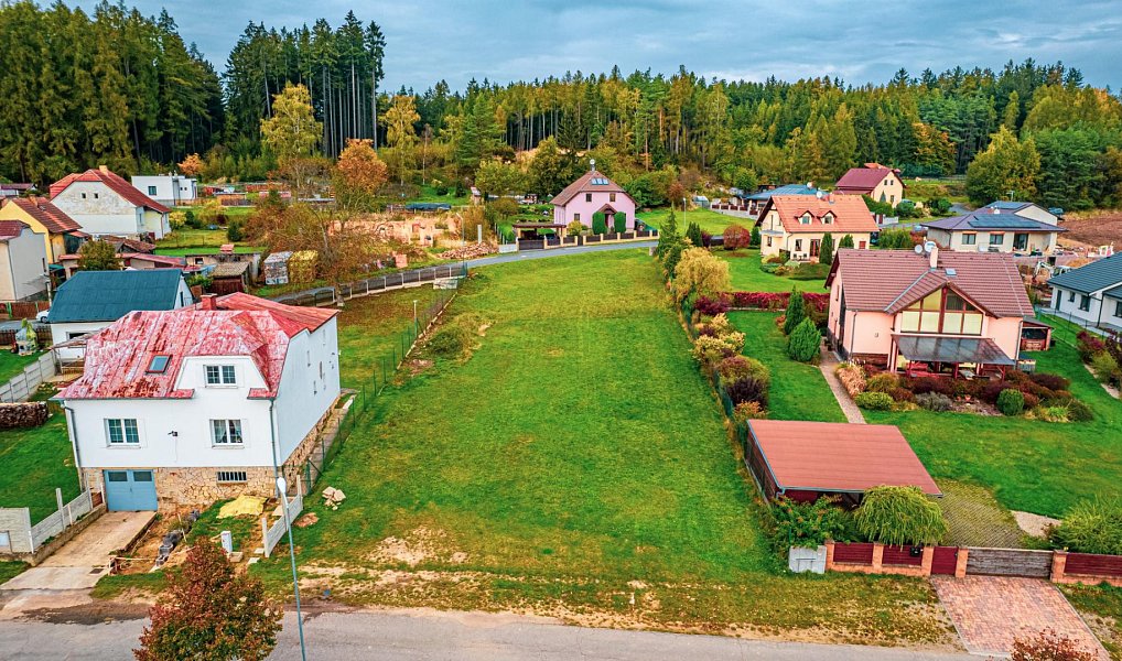 Prodej stavebního pozemku 1 352 m², Těškov – náhled fotky 3