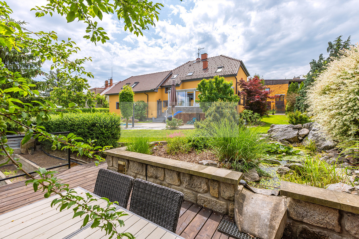 Prodej domu 302 m² s pozemkem 939 m²