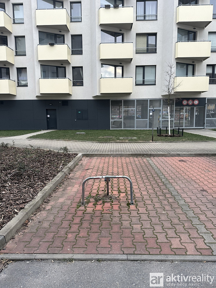 Pronájem komerčního objektu (jiného typu) 13 m² – fotografie 3