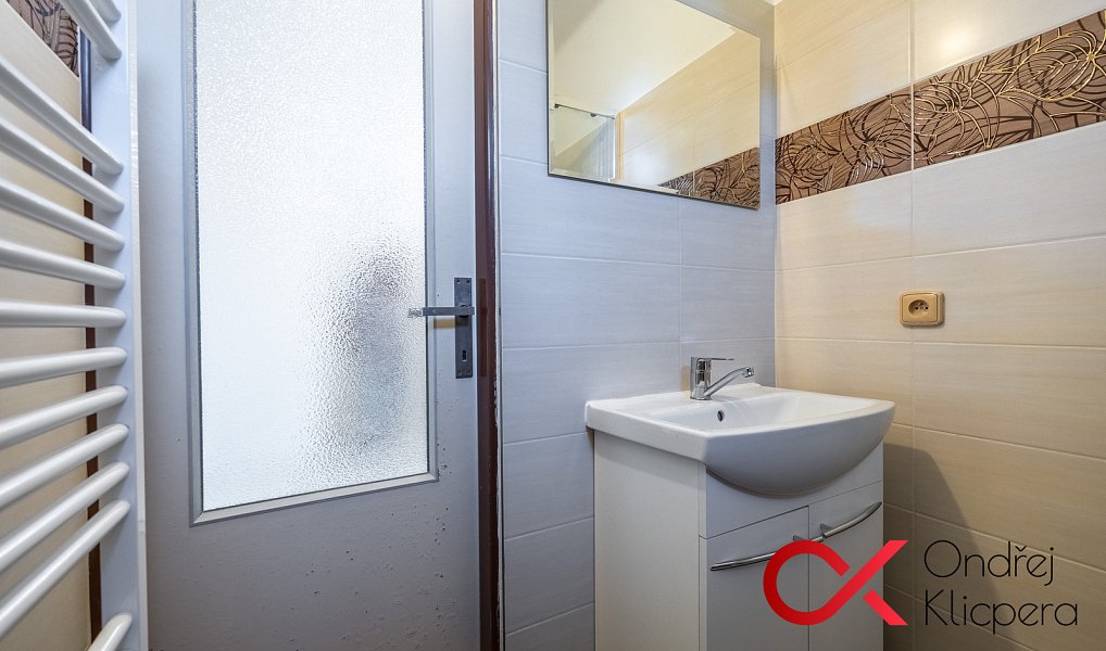Prodej bytu 3+1 75 m², Kostelní Lhota – náhled fotky 12