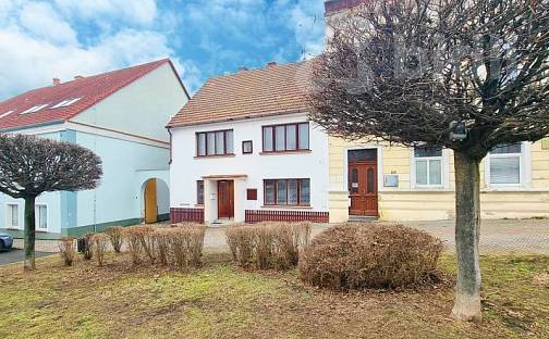 Prodej domu 169 m² s pozemkem 643 m², nám. Svobody, Hoštka, okres Litoměřice