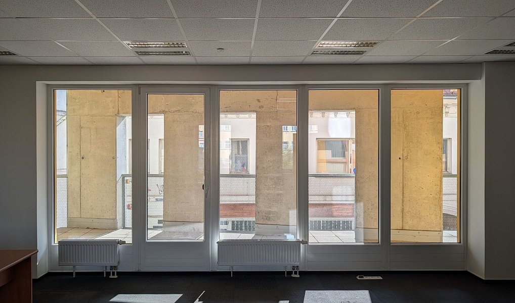 Pronájem kanceláře 68 m², Liberec – náhled fotky 7
