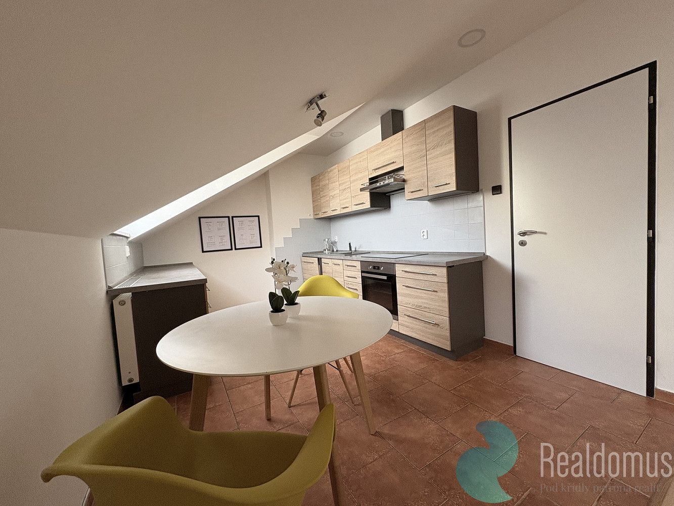 Pronájem bytu 2+kk 57 m²