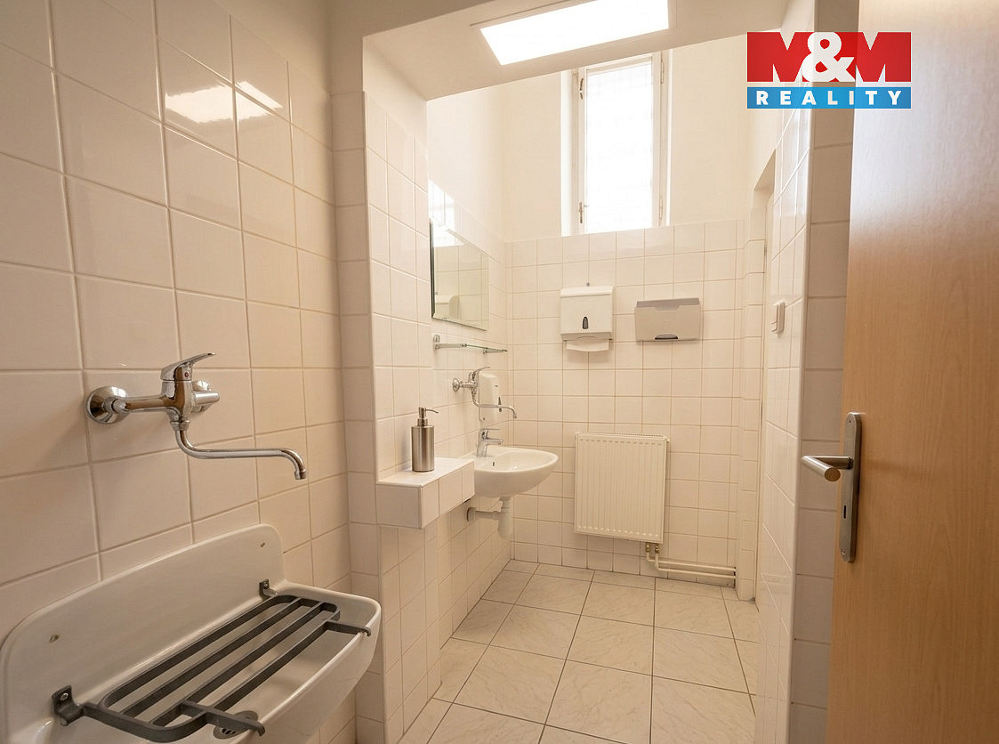 Pronájem obchodních prostor 106 m² — photo 5