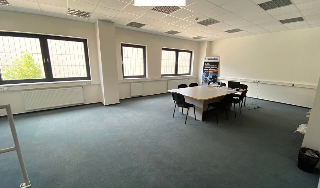 Pronájem skladovacích prostor 2 905 m², Praha – náhled fotky 13