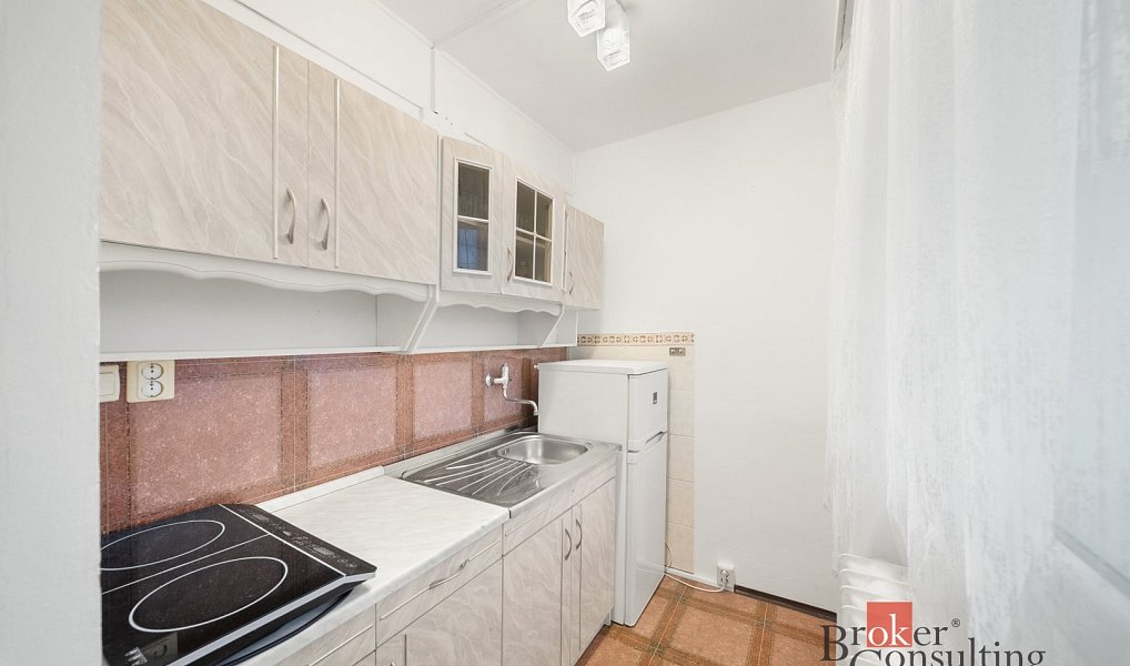 Prodej bytu 1+kk 26 m², Kladno – náhled fotky 4