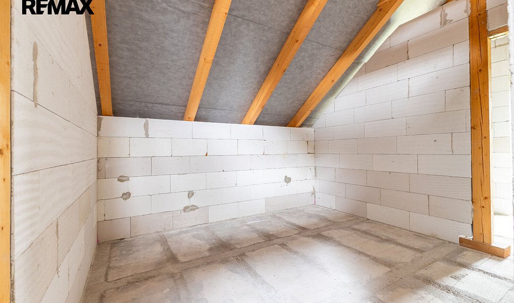 Prodej domu 169 m² s pozemkem 252 m², Hradečno – náhled fotky 13