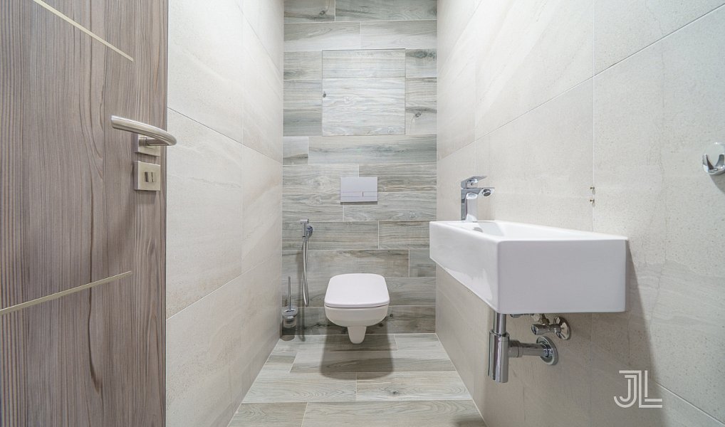 Prodej bytu 5+kk 120 m², Karlovy Vary – náhled fotky 16