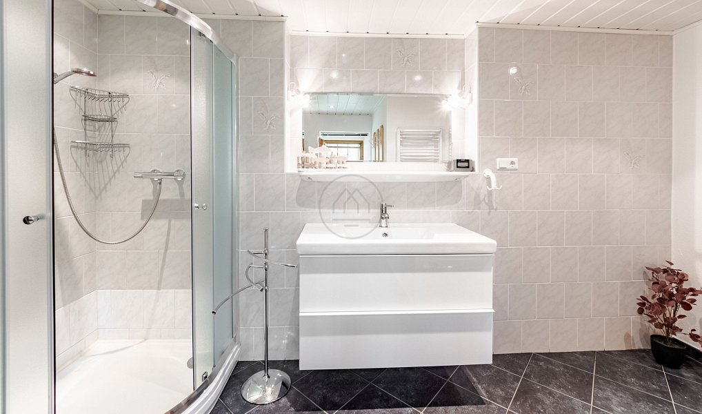 Prodej domu 303 m² s pozemkem 27 142 m², Frymburk – náhled fotky 17