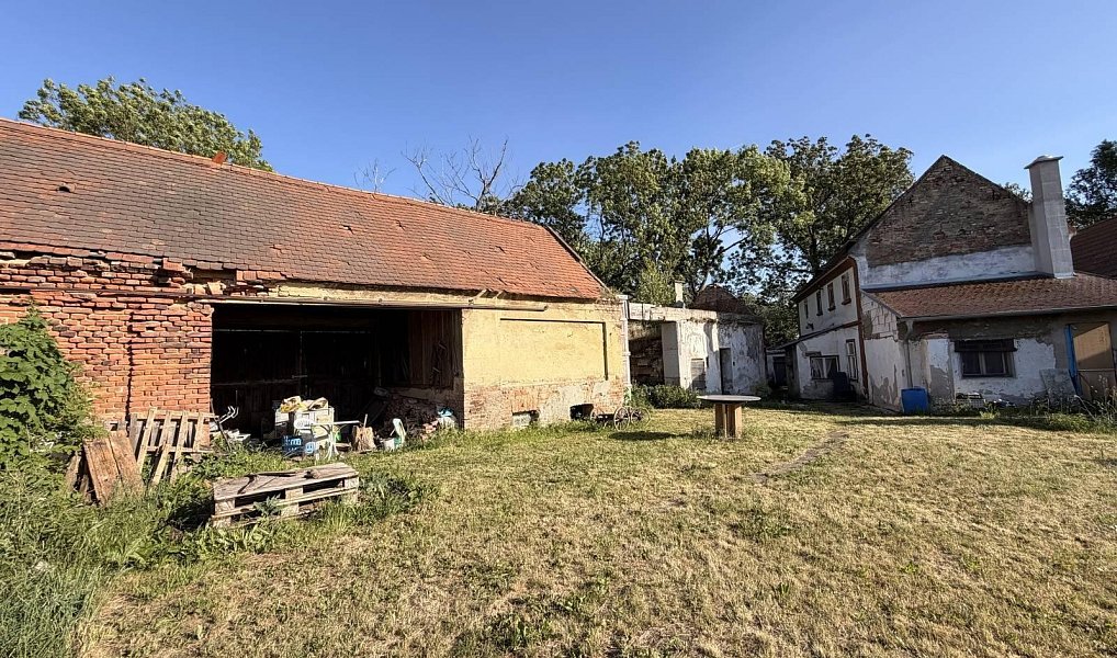 Prodej domu 120 m² s pozemkem 1 601 m², Březno – náhled fotky 3