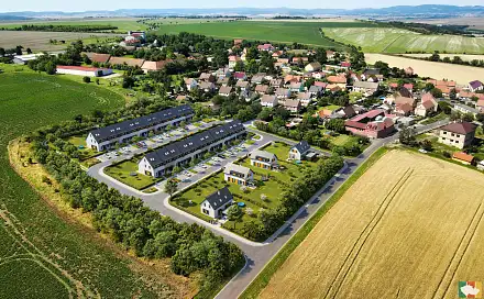 Prodej komerčního pozemku 19 960 m², Čeradice, okres Louny