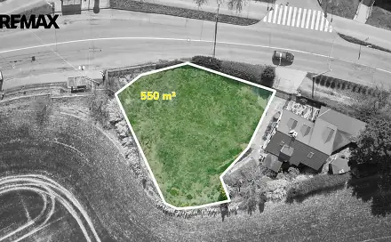 Prodej stavebního pozemku 550 m², Hradec Králové