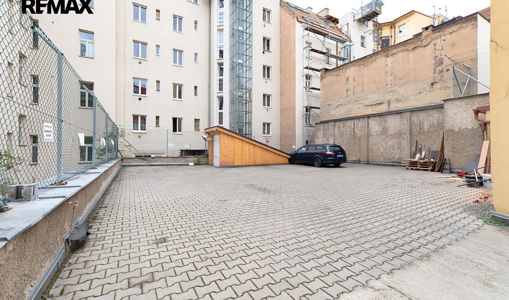 Prodej bytu 1+kk 17 m², Praha – náhled fotky 9