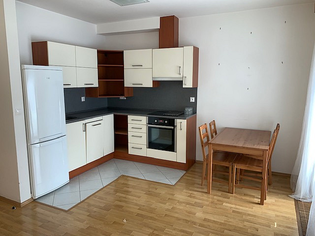 1-soban stan, 57 m²