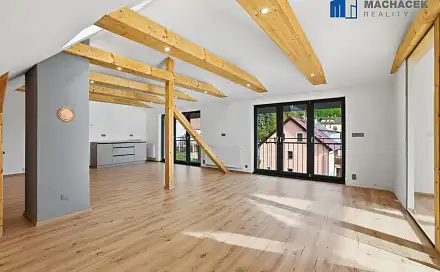 Pronájem bytu 5+kk 203 m², Karla Maye, Ústí nad Labem - Brná