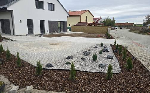 Pronájem domu 150 m² s pozemkem 400 m², Drnek, okres Kladno