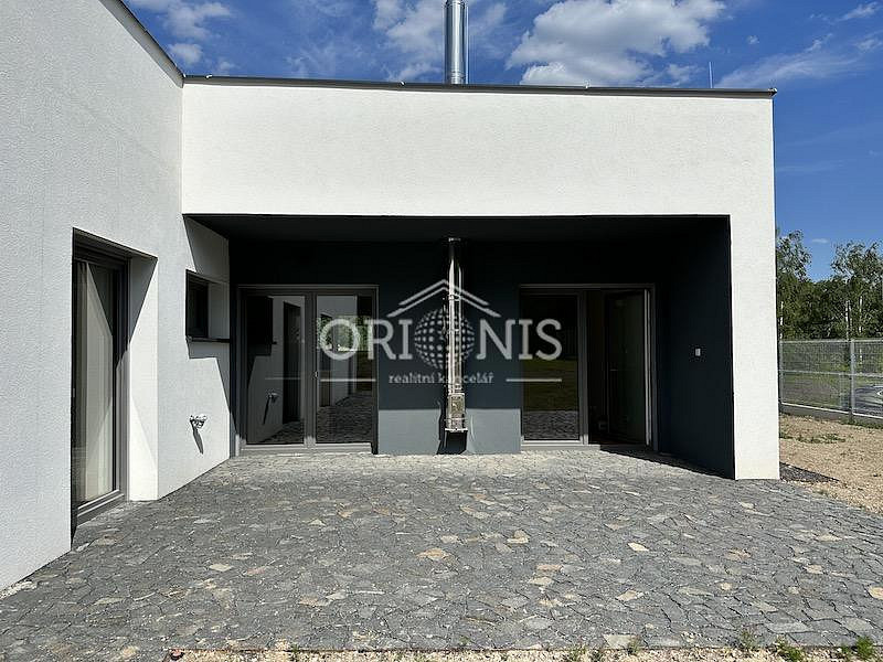 Prodej domu 124 m² s pozemkem 1 030 m² — photo 2