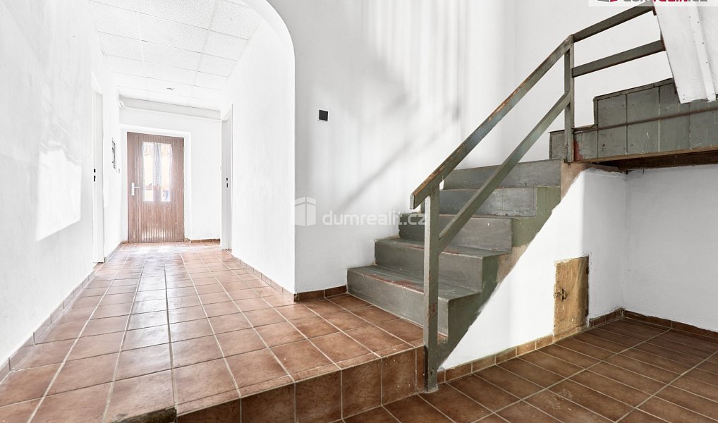 Prodej domu 246 m² s pozemkem 263 m², Bečov nad Teplou – náhled fotky 4