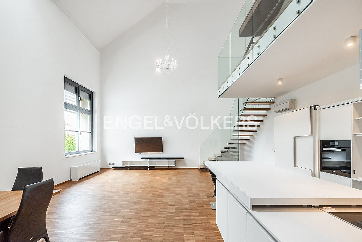 Pronájem bytu 3+kk 170 m²