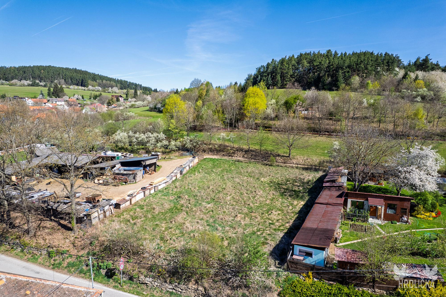 Prodej stavebního pozemku 1 053 m² – fotografie 4