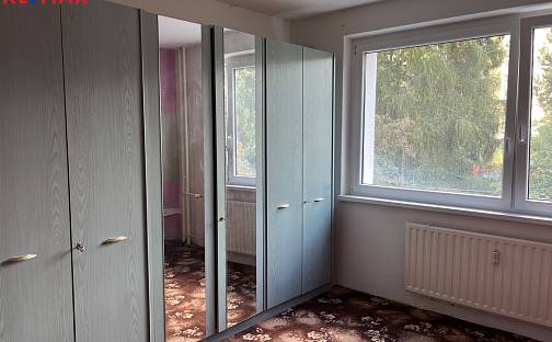Prodej bytu 1+kk 24 m², Mládežnická, Karlovy Vary - Rybáře