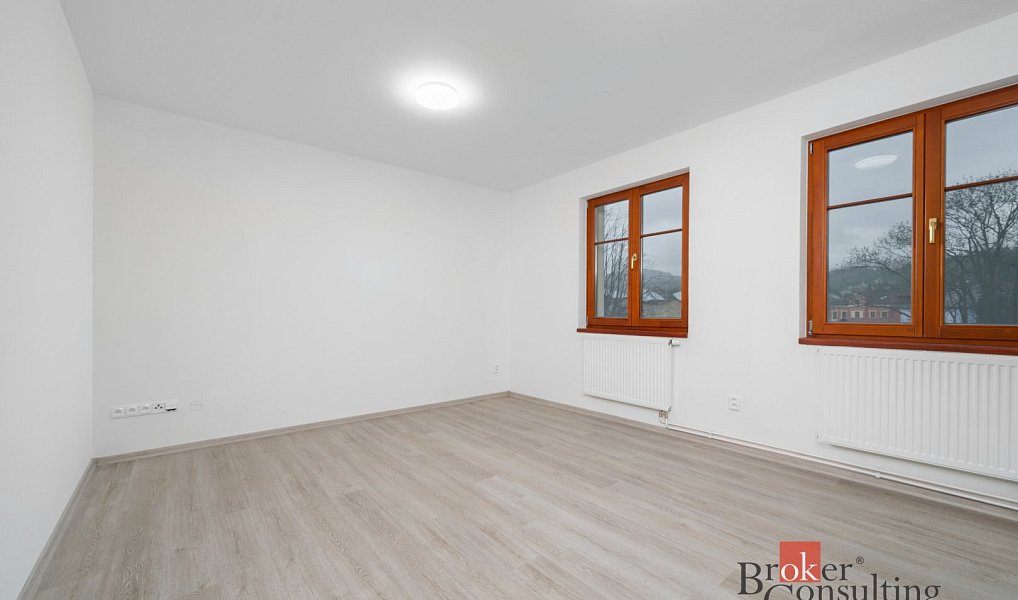 Pronájem bytu 1+1 37 m², Nový Bor – náhled fotky 6