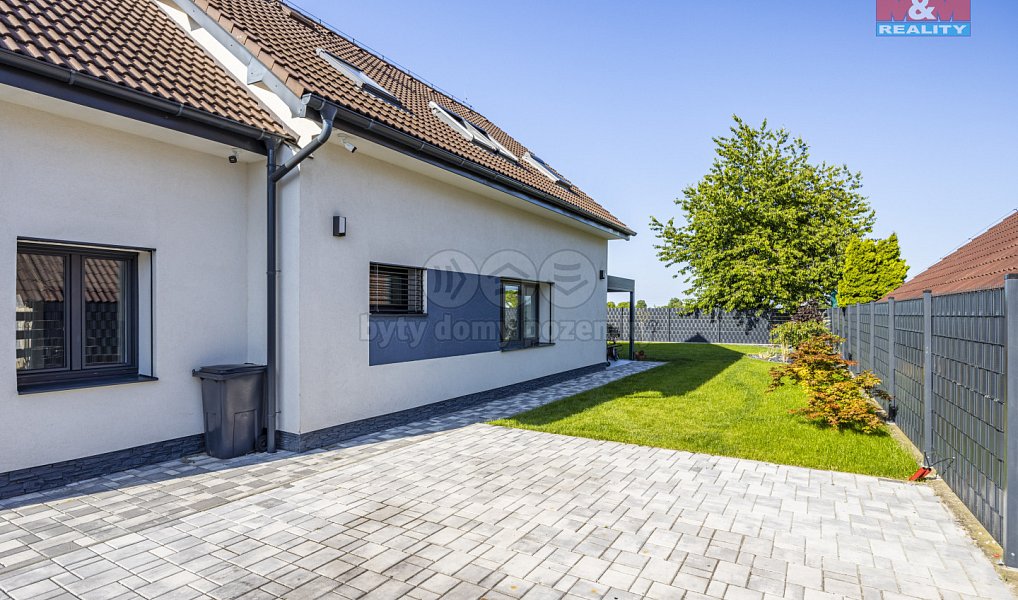 Prodej domu 206 m² s pozemkem 501 m², Vestec – náhled fotky 9