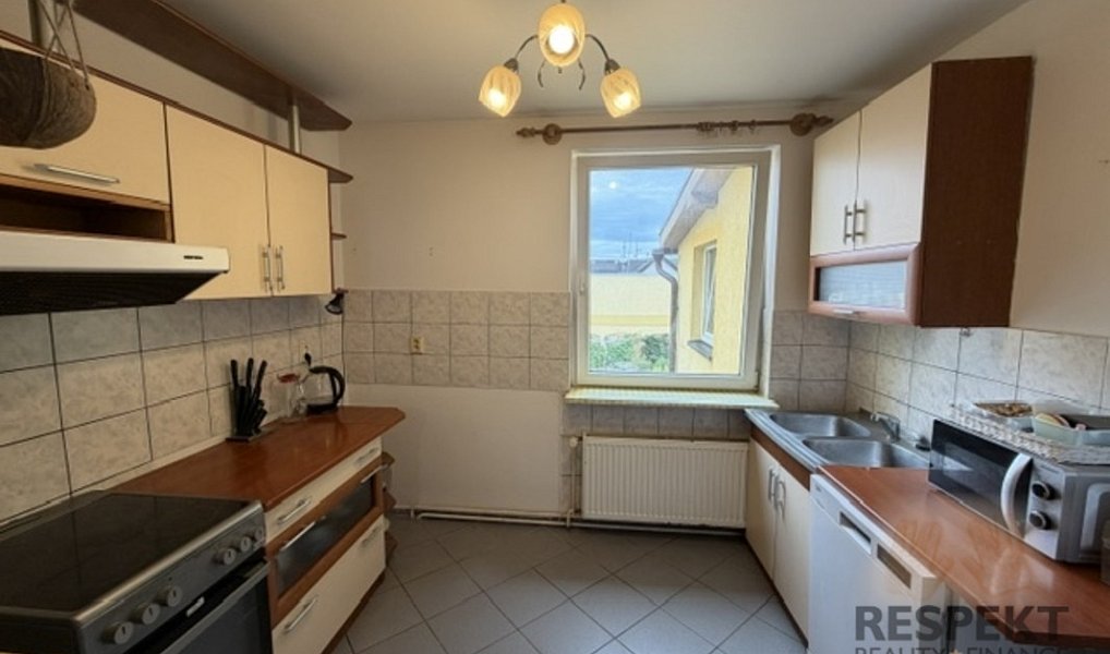 Prodej domu 204 m² s pozemkem 375 m², Kladno – náhled fotky 10