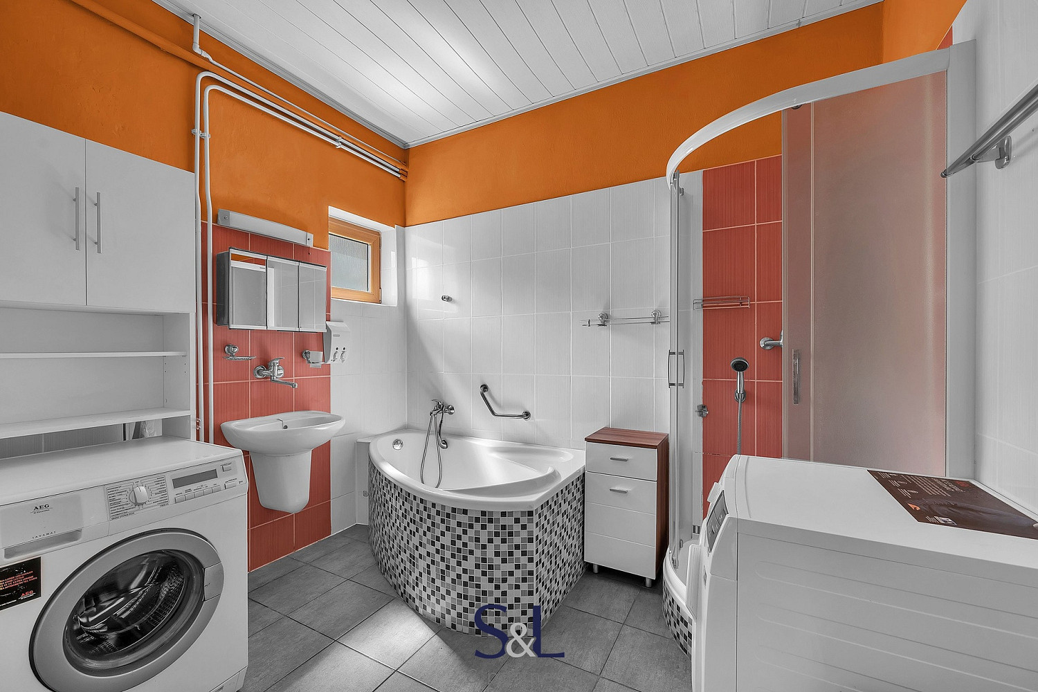 Prodej domu 200 m² s pozemkem 824 m² — photo 3
