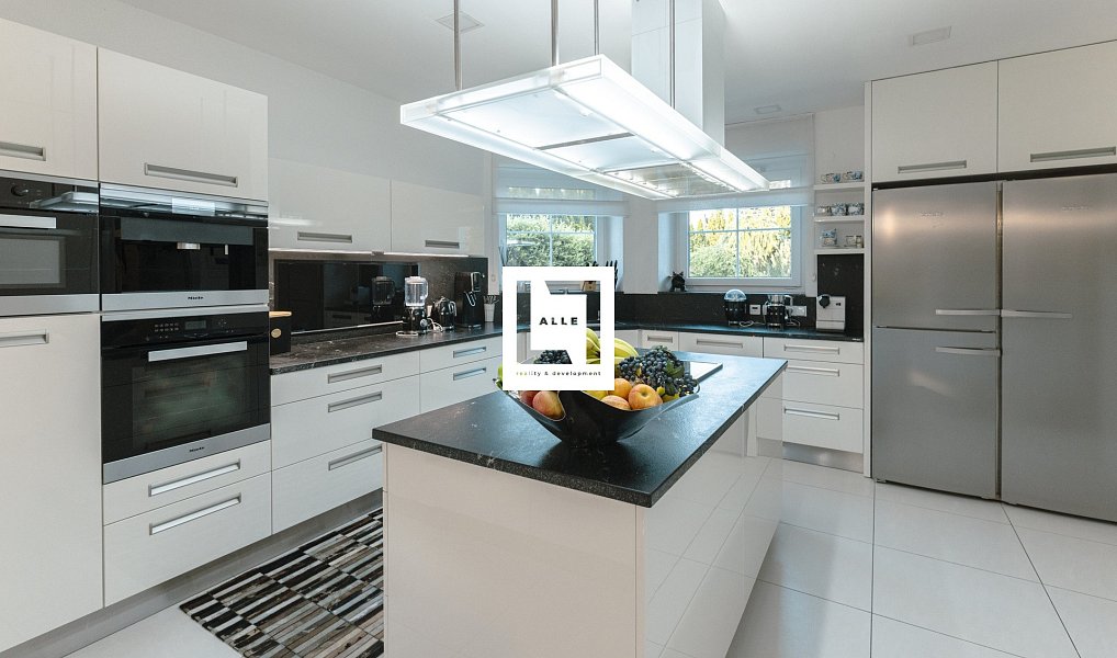 Prodej domu 326 m² s pozemkem 1 100 m², Olomouc – náhled fotky 12