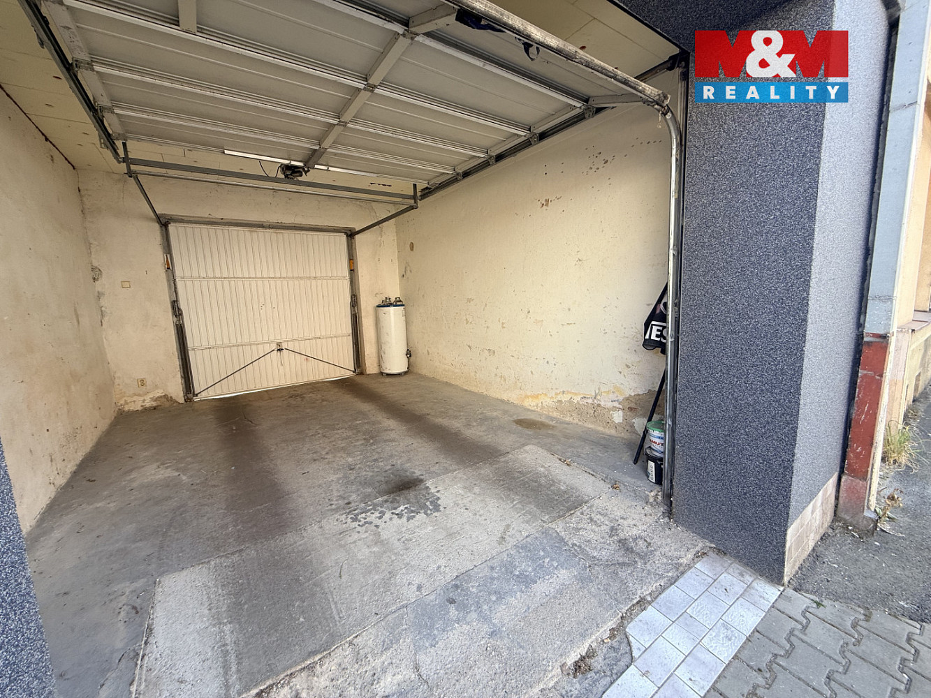 Pronájem parkovacího stání, 16 m2, pardubice, ul. teplého — photo 2