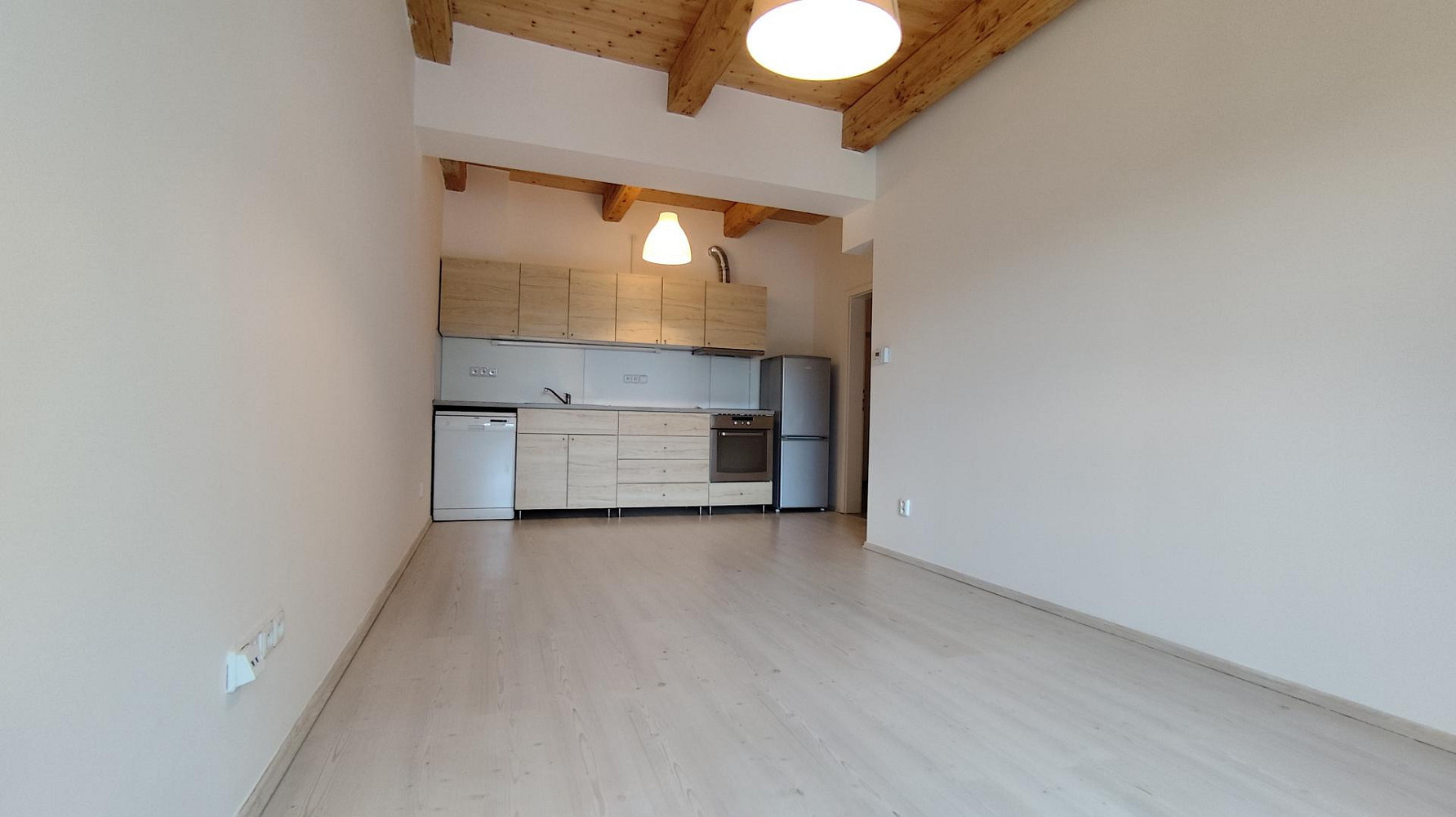 Pronájem bytu 2+kk 50 m² — photo 3