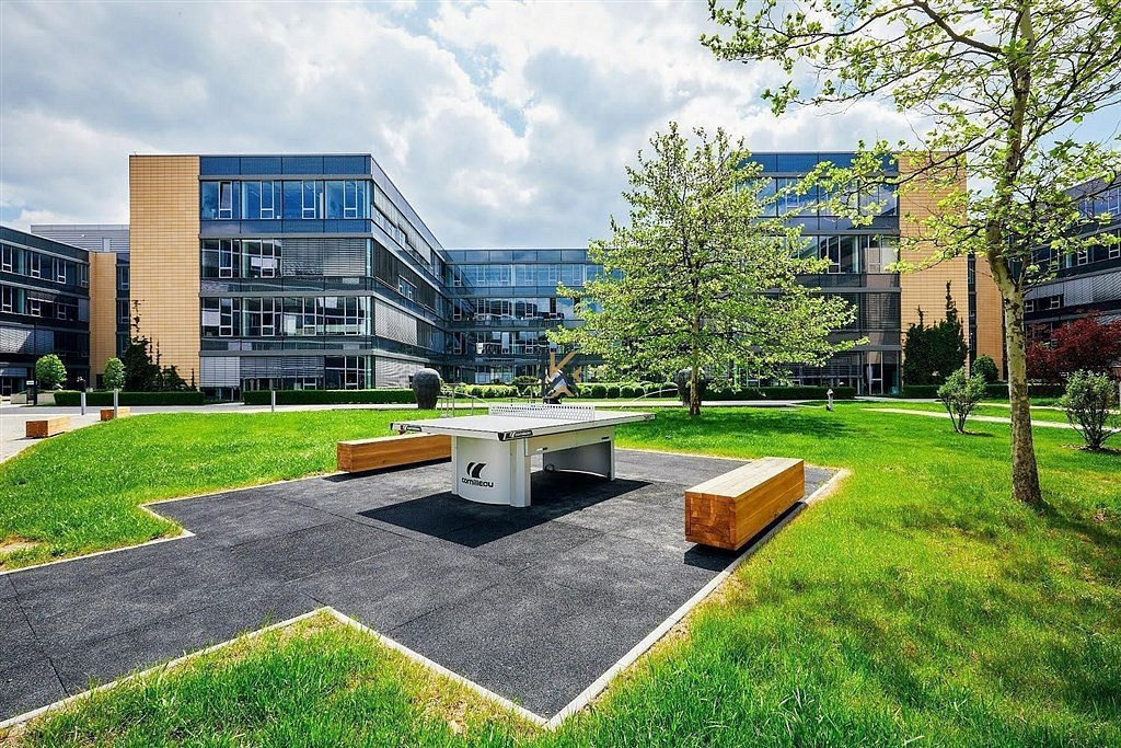 Pronájem kanceláře 750 m² — photo 2