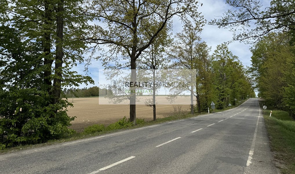 Prodej komerčního pozemku 34 899 m², Hosín – náhled fotky 9
