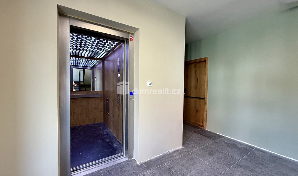 Prodej bytu 1+kk 31 m², Harrachov – náhled fotky 20