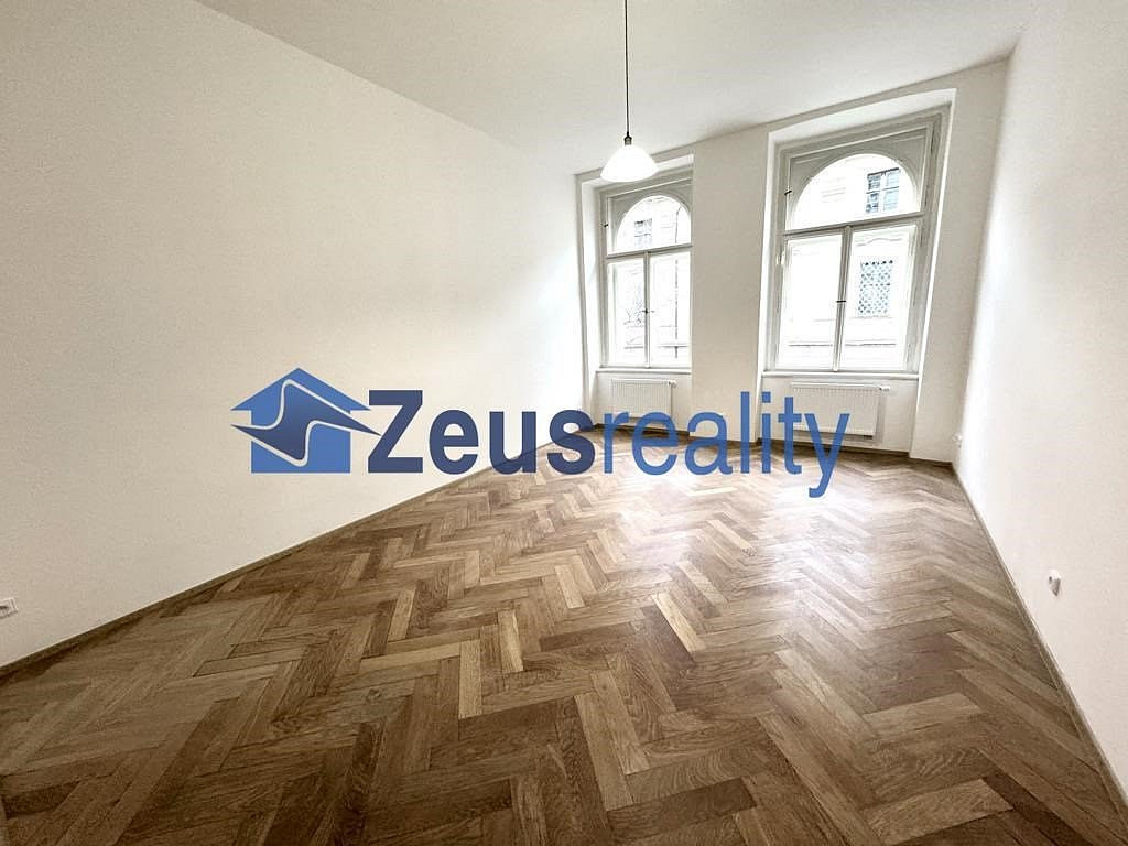 Pronájem bytu 2+kk 50 m² — photo 3