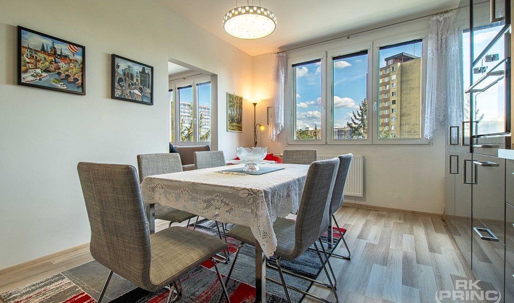 Prodej bytu 1+1 46 m², Praha – náhled fotky 3