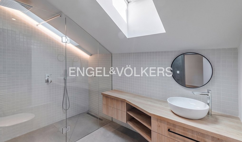 Pronájem bytu 3+kk 123 m², Praha – náhled fotky 13
