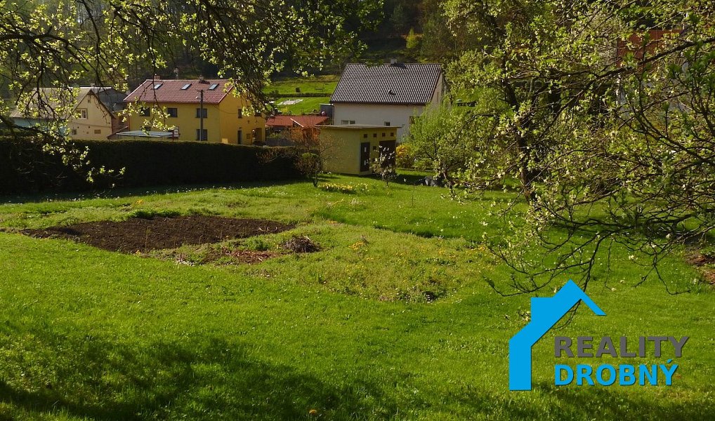 Prodej stavebního pozemku 878 m², Děčín – náhled fotky 2