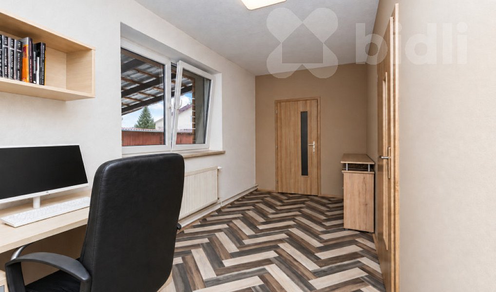 Prodej domu 240 m² s pozemkem 2 125 m², Bečice – náhled fotky 13
