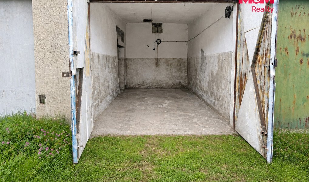 Prodej garáže, 18 m2, Ostrava, ul. Dobrovského, Ostrava – náhled fotky 2