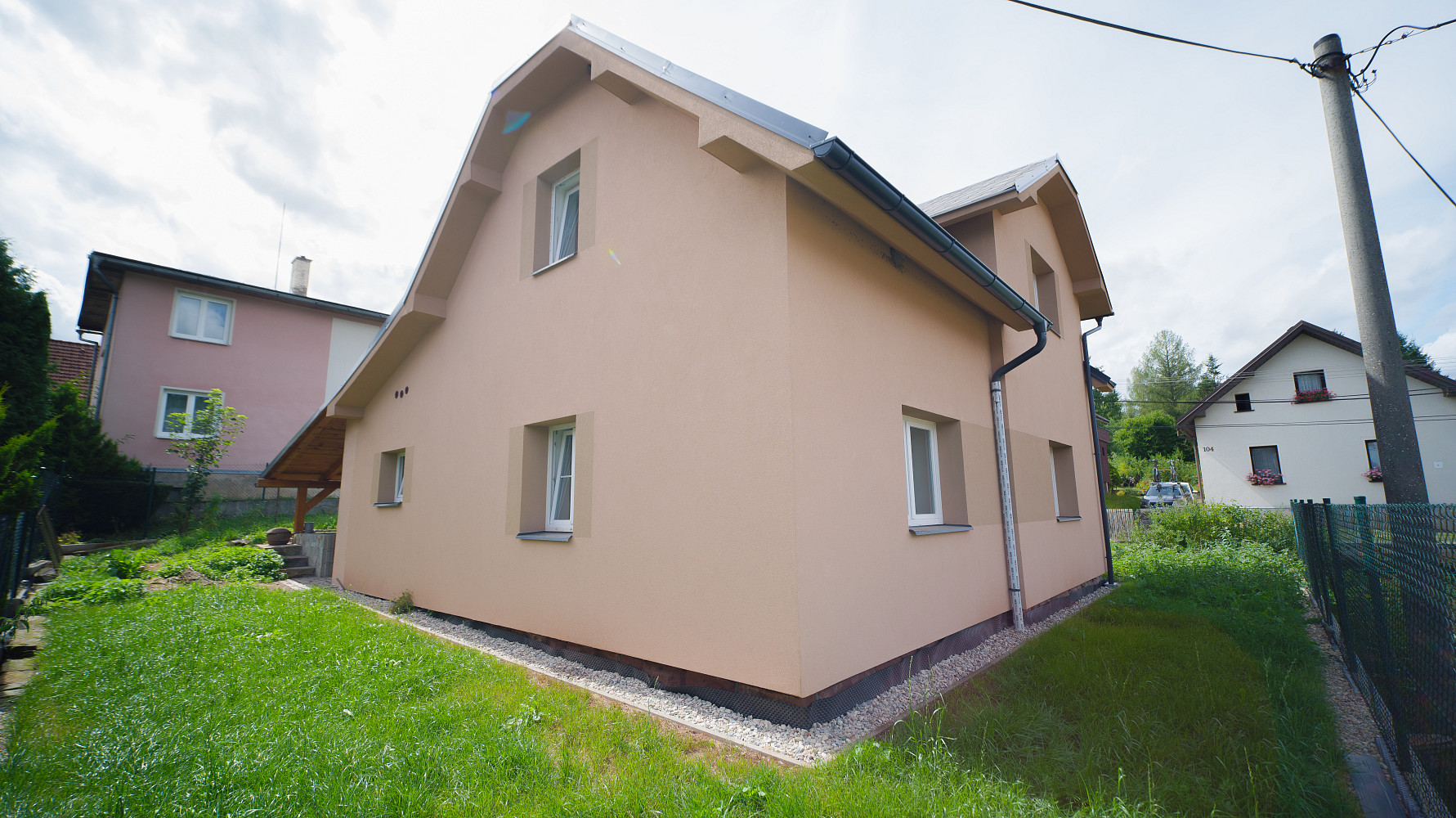 Prodej domu 115 m² s pozemkem 349 m² – fotografie 2