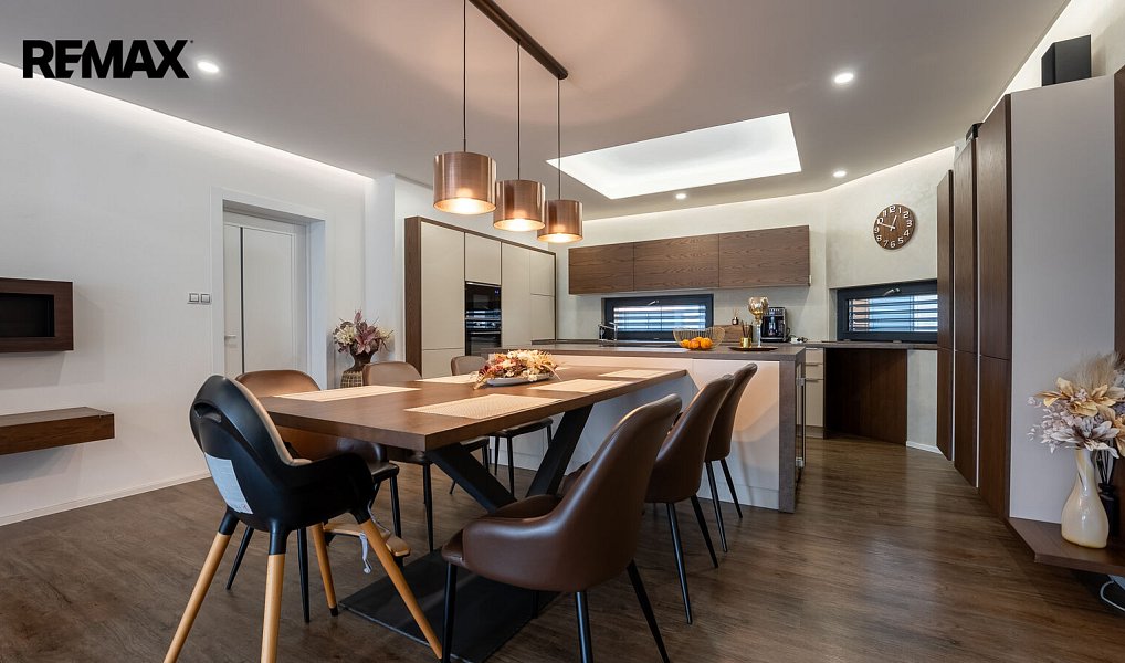 Prodej domu 172 m² s pozemkem 1 031 m², Jemnice – náhled fotky 5