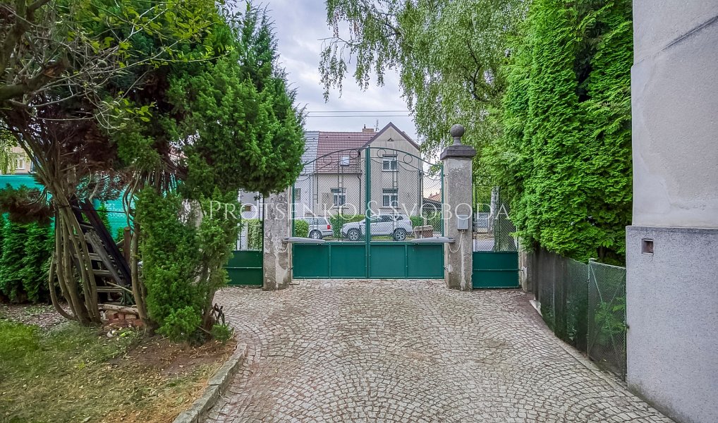 Prodej domu 652 m² s pozemkem 885 m², České Budějovice – náhled fotky 4