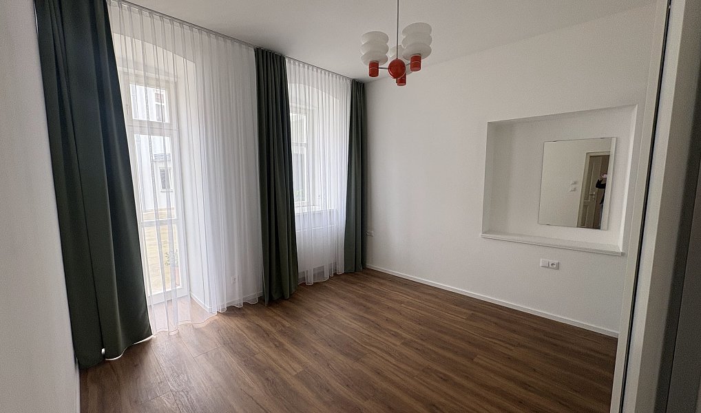 Pronájem bytu 3+kk 71 m², Jičín – náhled fotky 10