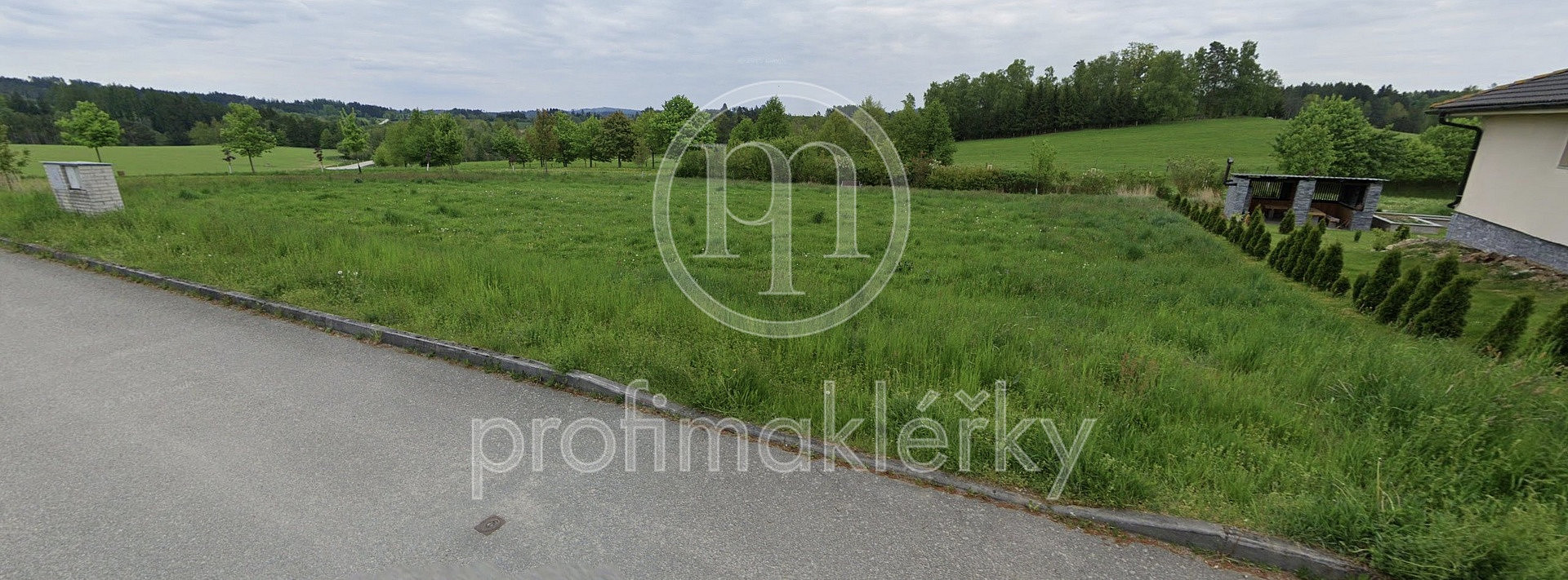Prodej stavebního pozemku 1 067 m² — photo 2