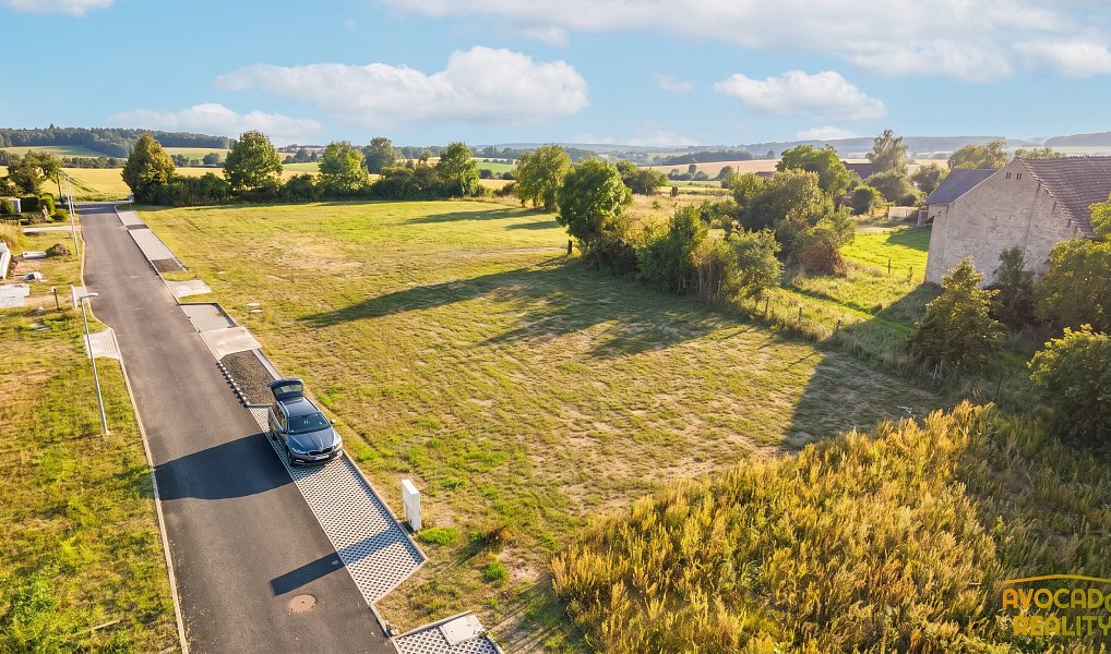 Prodej stavebního pozemku 854 m², Luštěnice – náhled fotky 4