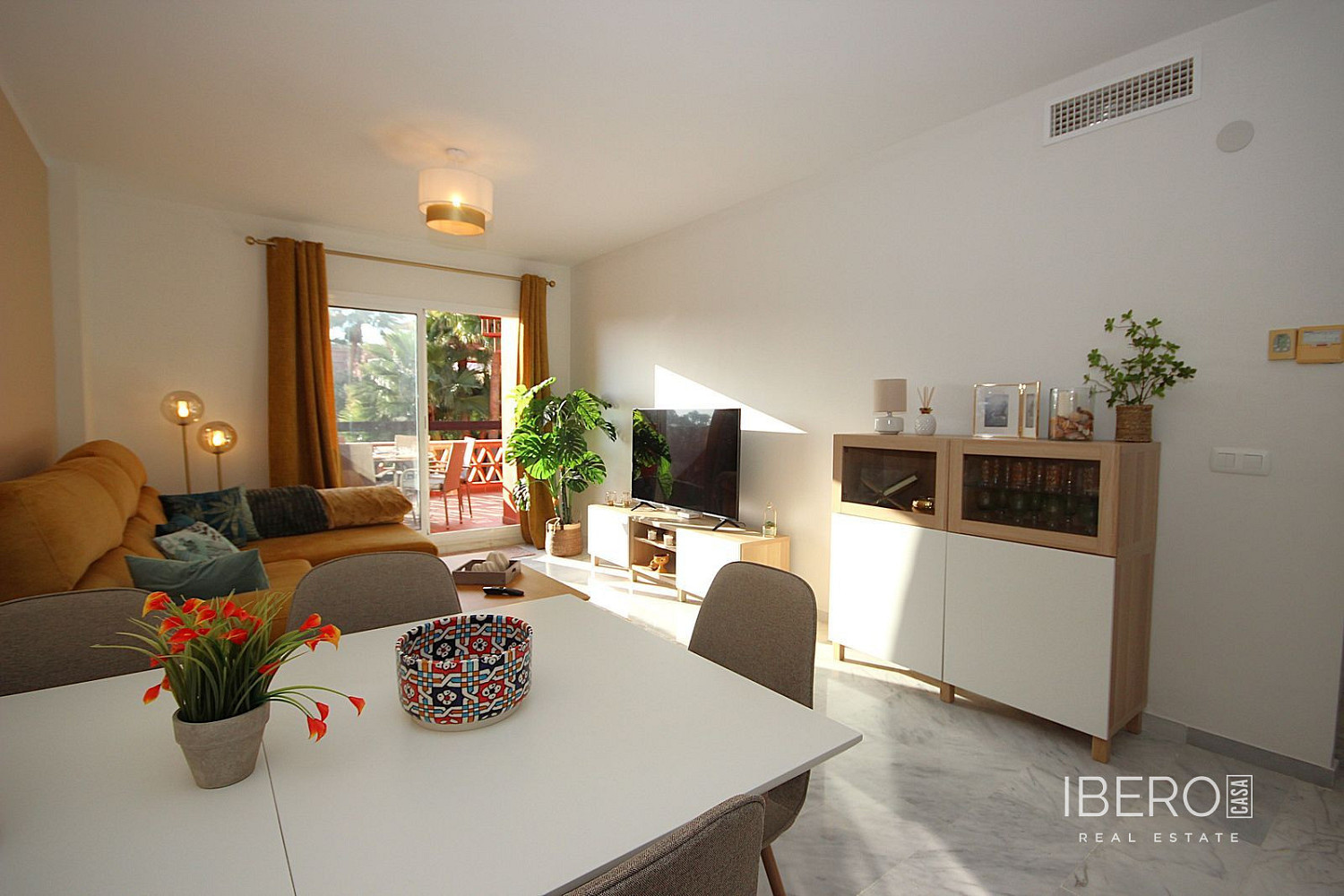 Pis 3+kk – Marbella, Urbanización Marbesa - Més