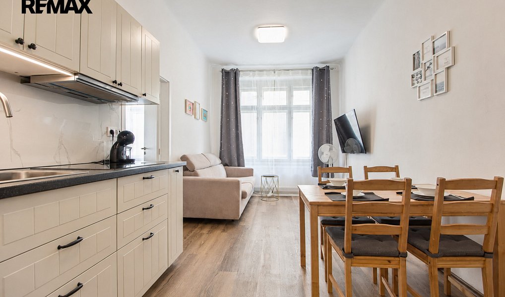 Pronájem bytu 2+kk 49 m², Praha – náhled fotky 2
